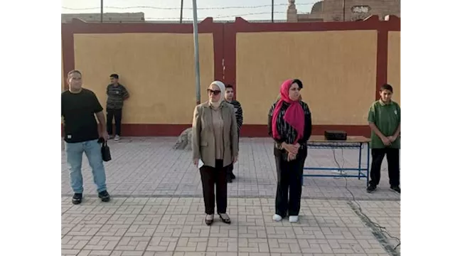 مديرة تعليم القاهرة تشهد طابور الصباح وتتفقد انتظا