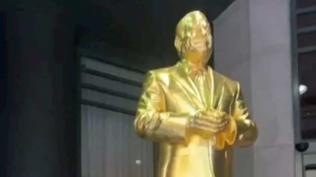 تصمم مجسما للرئيس السيسي