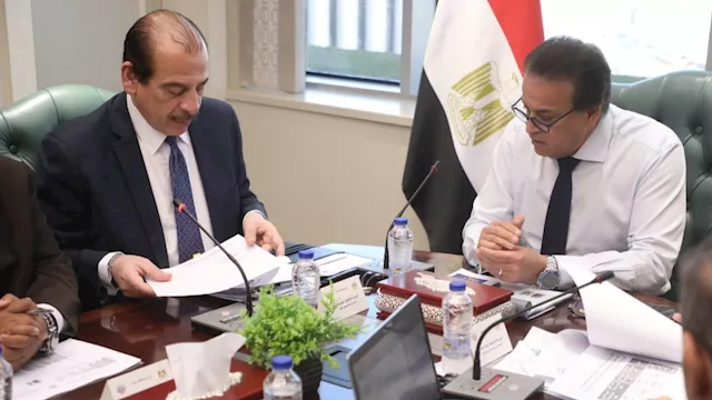 الدكتور خالد عبد الغفار خلال الإجتماع