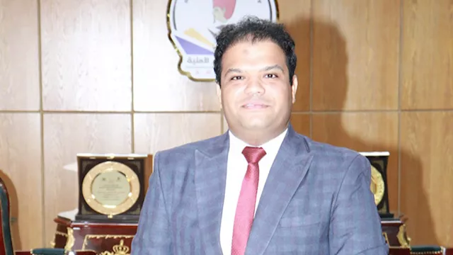 الدكتور محمود علي محمد خليل