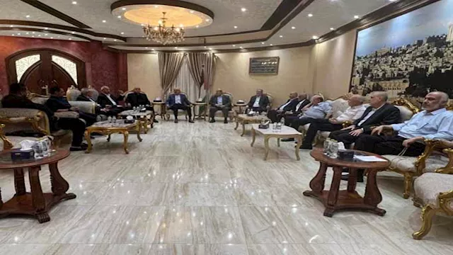 الفصائل الفلسطينية تتفق بالقاهرة على تسليم إدارة غ