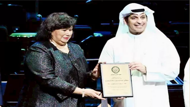 القومي للمرأة يهنئ الدكتورة إيناس عبدالدايم لتكريم