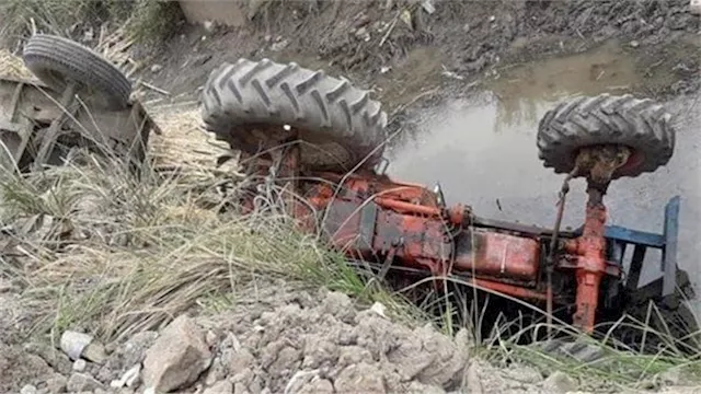 حادث انقلاب جرار زراعي داخل ترعة