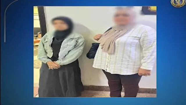 طالبة وربة منزل تتبادلان الاتهامات بعد مشادة داخل 