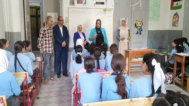 وكيل تعليم القاهرة تتابع انتظام العملية التعليمية