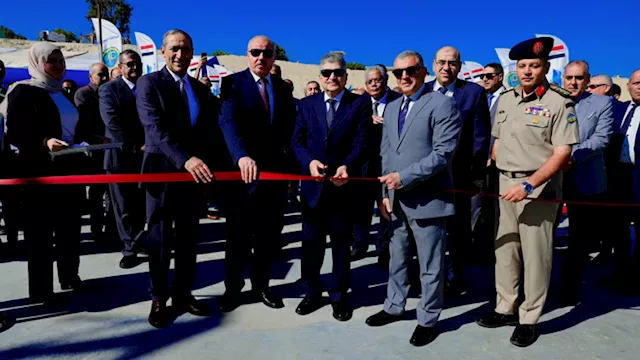 رئيس قناة السويس يفتتح كوبري الشهيد أمير عوض الله