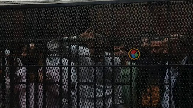 متهمين في القفص 