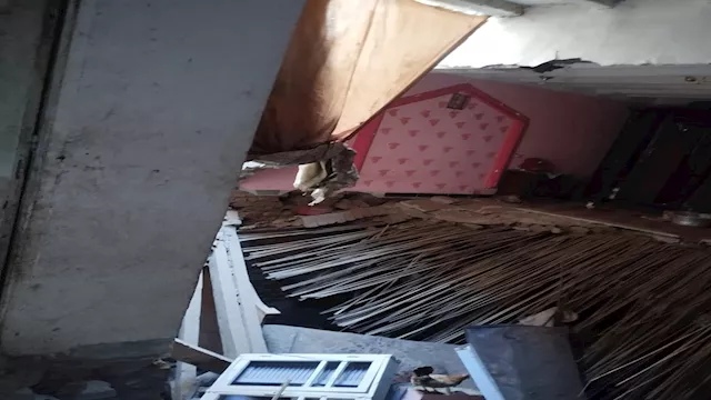 انهيار منزل من 3 طوابق في أبنوب