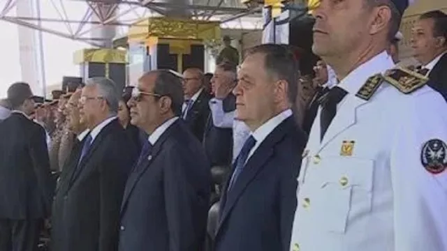 الرئيس السيسي يصل أكاديمية الشرطة بالقاهرة الجديدة