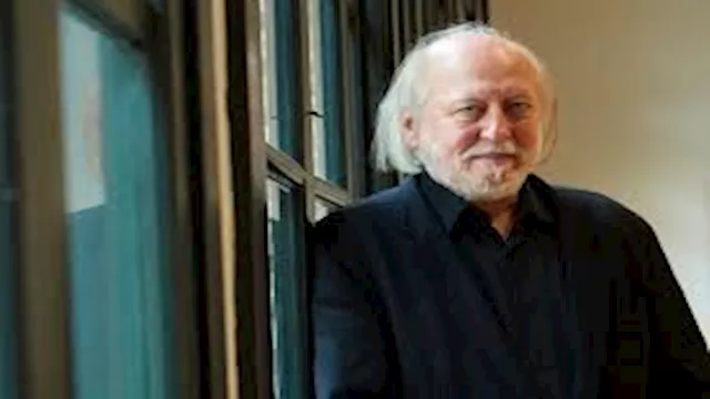 الكاتب المجري لازلو كراسناهوركاي