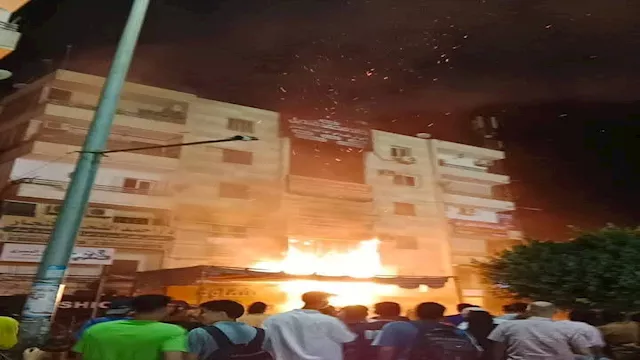 حريق بمحل أحذية أمام ستاد بنها