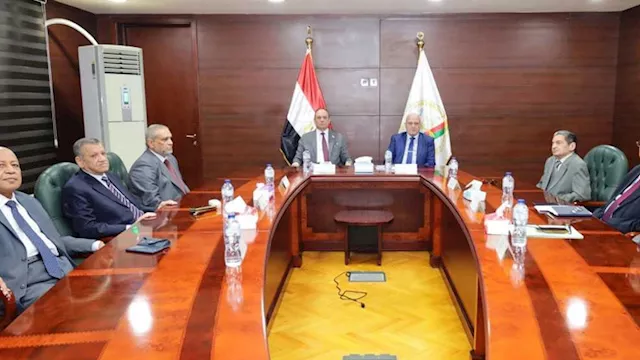 النيابة الإدارية تتابع إشراف أعضائها على انتخابات 