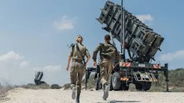 جيش الاحتلال يزيل منظومة الدفاع الجوي من حدود غزة