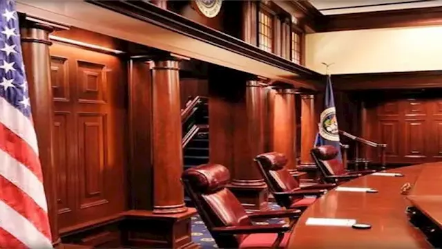 محكمة أمريكية توقف قواعد جديدة بشأن المهاجرين 