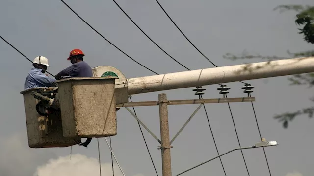   انهيار 3 أبراج لنقل الكهرباء