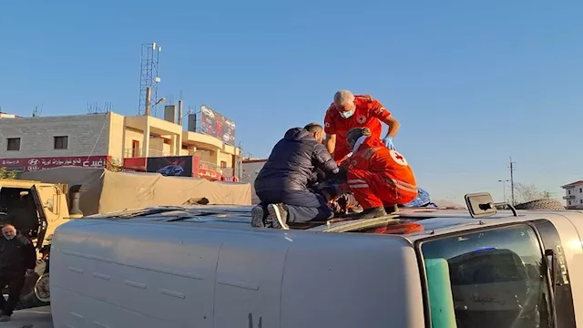 حادث بين حافلة صغيرة وأخرى مدرسية في لبنان