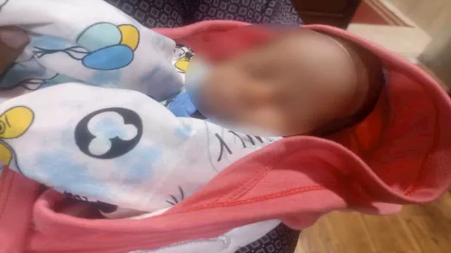 العثور على طفلة حديثة الولادة