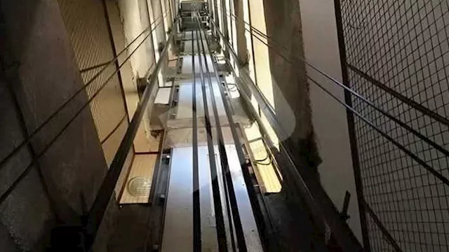 سقوط مصعد في مجمع محاكم السويس وإصابة محامين