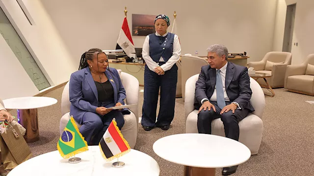 وزير السياحة المصري ووزيرة الثقافة البرازيلية