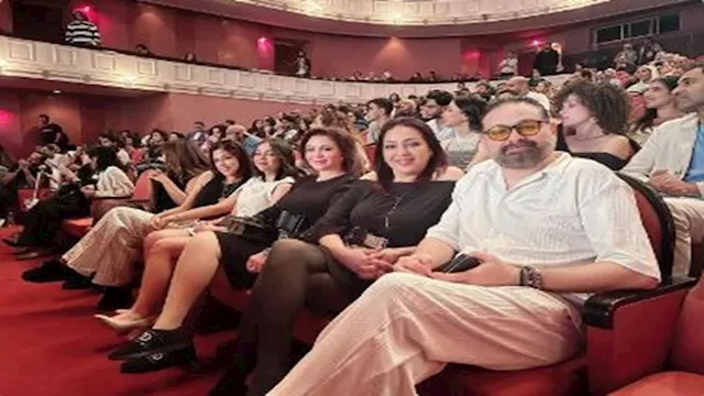 الهام شاهين وشقيقها وإلهام صفي الدين بمهرجان القاه