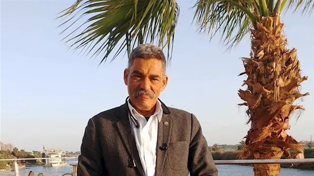 الفنان أشرف بوزيشن