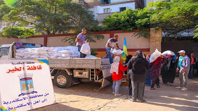 الإسكندرية تطلق قافلة الخير الغذائية بحي وسط