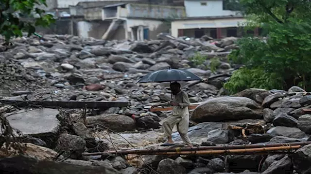 الأمطار والانهيارات الأرضية بسريلانكا