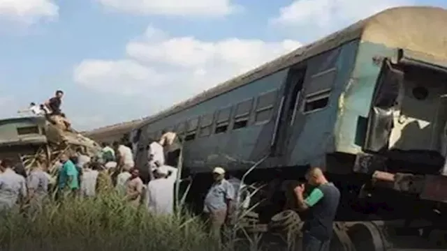 تصادم جرار بقطار ركاب-أرشيفية 