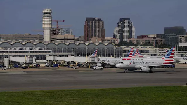 مطار رونالد ريجان