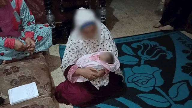 فتاة-معاقة-تنجب-طفلة