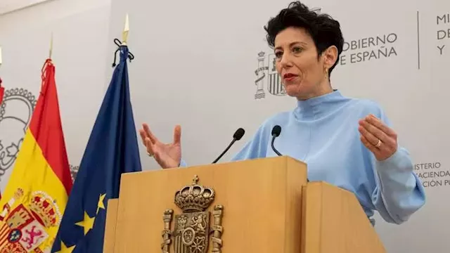 إلما سايز ديلغادو وزيرة الهجرة الإسبانية