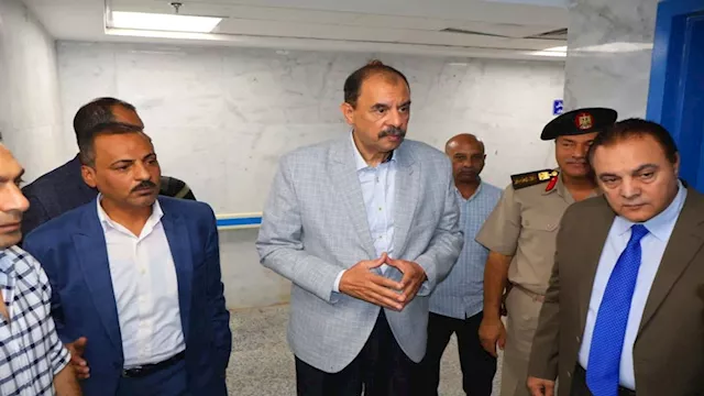 محافظ سوهاج يتفقد مستشفى دار السلام المركزي