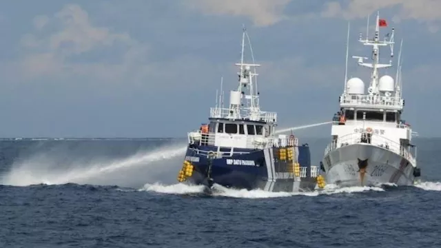 الفلبين تتهم بكين باستهداف قواربها في بحر الصين ال