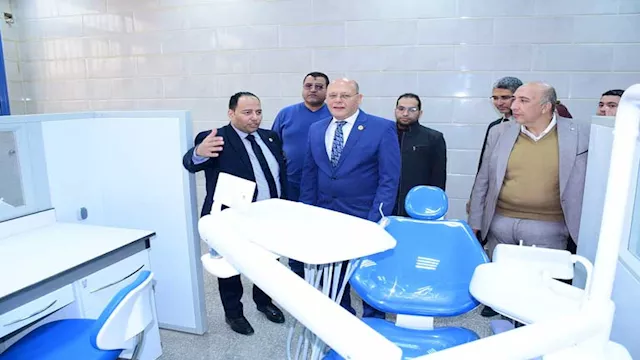 رئيس جامعة سوهاج يتفقد مستشفى طب الأسنان