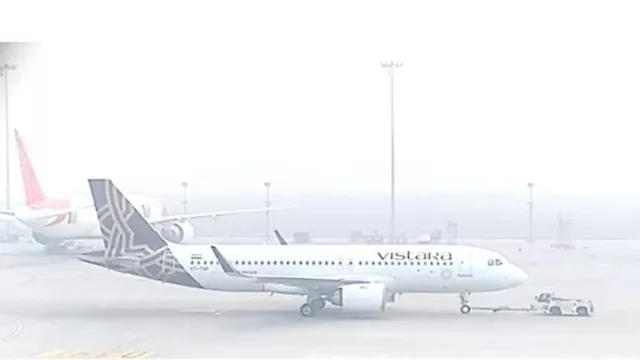 بسبب الطقس السيئ.. إلغاء الرحلات الجوية في مطار سر