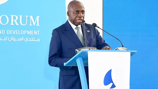 تيتي أنطونيو وزير خارجية أنجولا