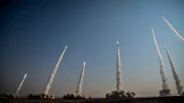 مناورات إيران الصاروخية