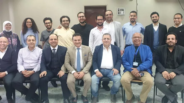 فريق طبي متخصص بمستشفيات جامعة عين شمس