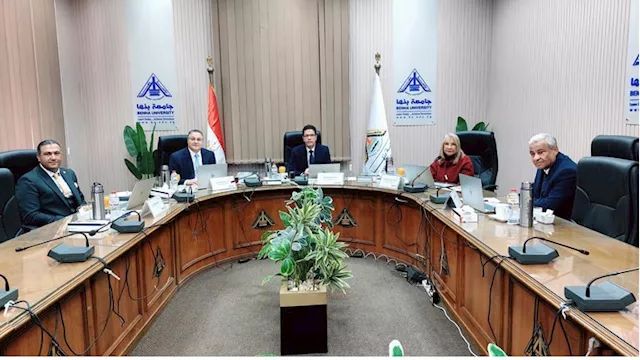 رئيس جامعة بنها يترأس لجنة اختيار عميد كلية علوم ا