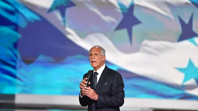 الرئيس الهندوراسي المنتخب نصري عصفورة