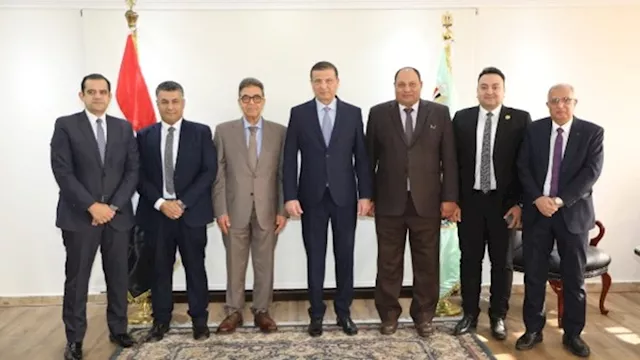 الزراعة الطبيب البيطري خط الدفاع الأول عن صحة الإن