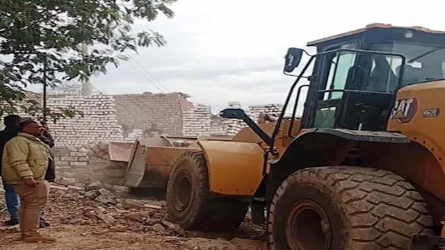 إزالة التعديات على أراضي أملاك الدولة