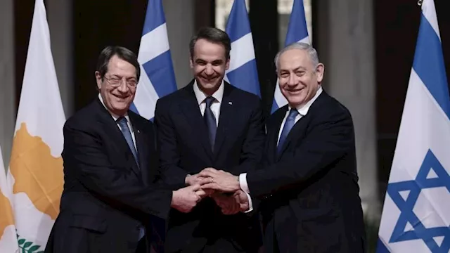 إسرائيل وقبرص واليونان يوقعون اتفاقية تعاون عسكري