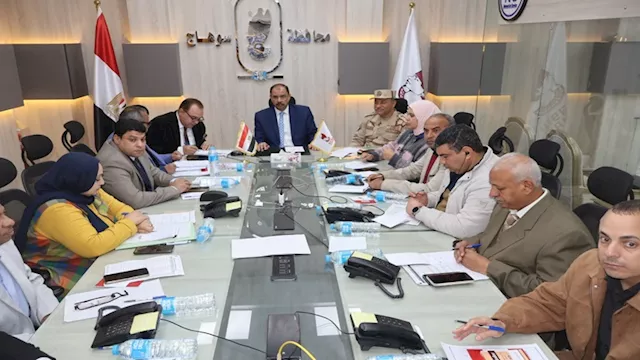 محافظ سوهاج يتابع انتخابات النواب