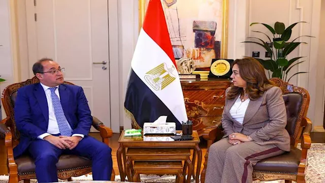 وزيرة التنمية المحلية ووزير المالية