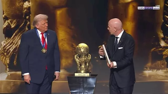 منح جائزة فيفا للسلام للرئيس ترامب