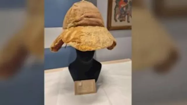 قبعة رومانية صنعت فى مصر