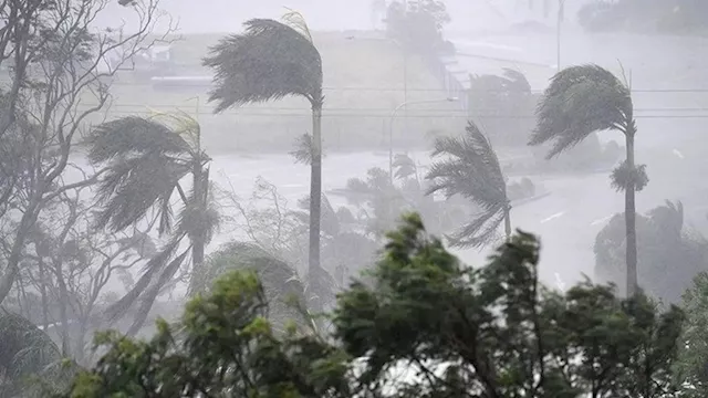 العاصفة بايرون