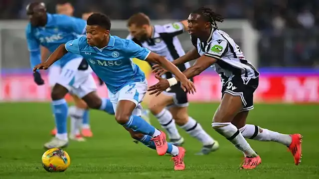 خلال مباراة نابولي وادينيزي 