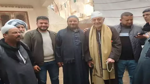 الفنان عبدالعزيز مخيون